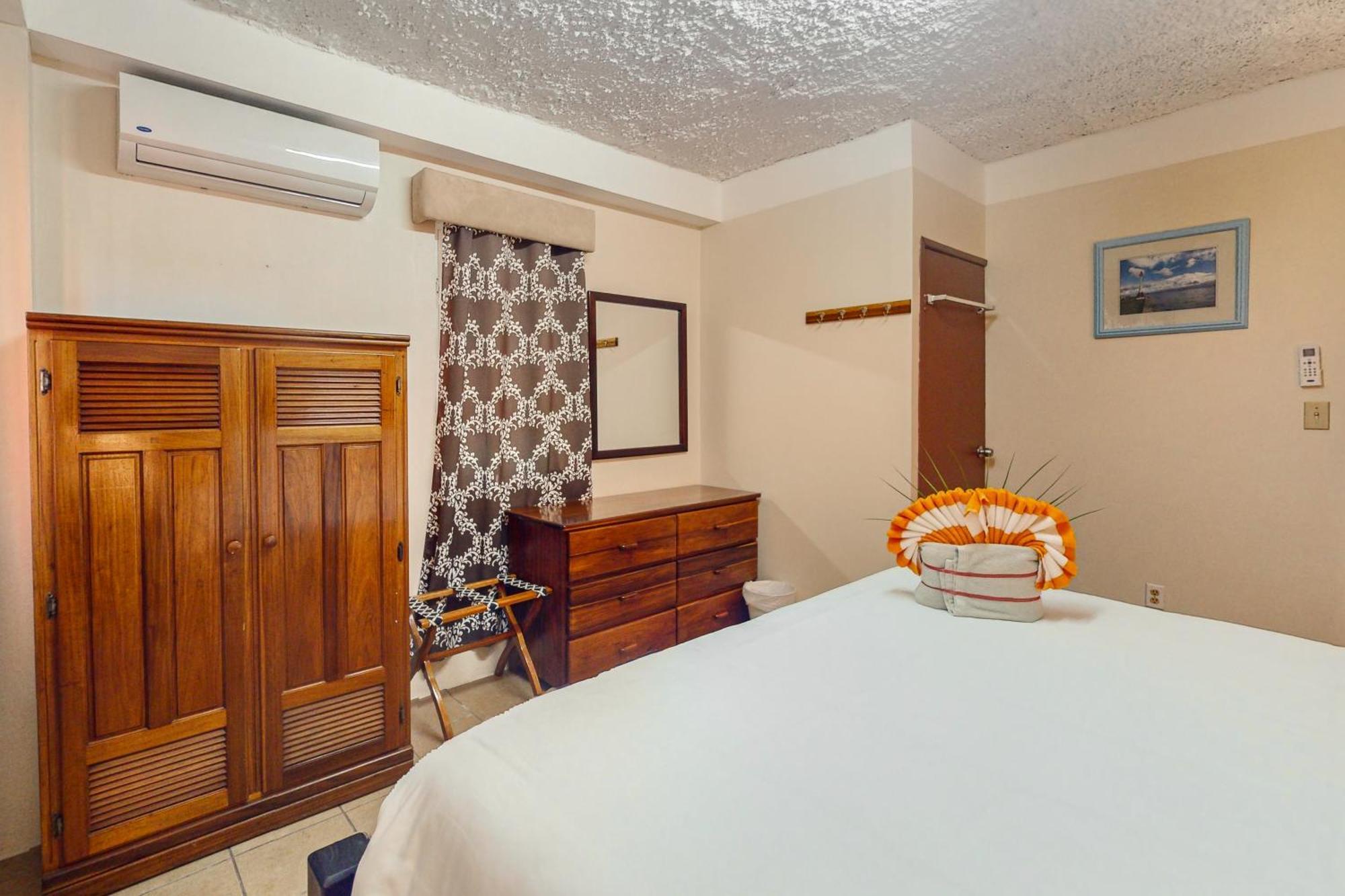 Hummingbird Home Suites San Pedro  Ruang foto